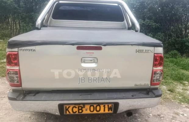 Toyota Hilux 2007 Silver