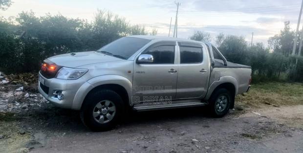 Toyota Hilux 2007 Silver