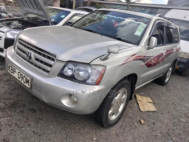 Toyota Kluger 2004 Silver