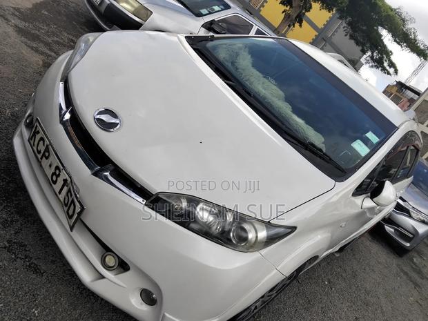 Toyota Wish 2011 White