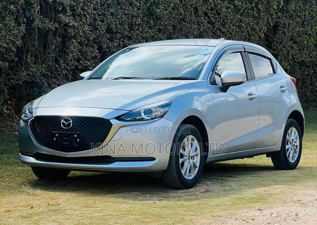 Mazda 2 2020 Beige