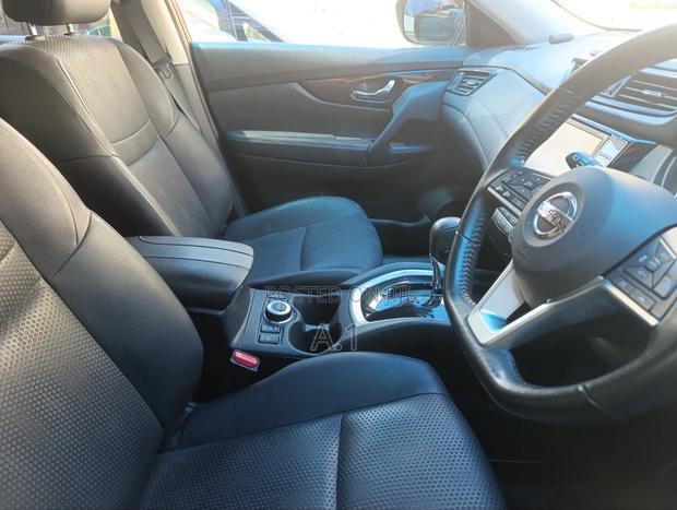 Nissan X-Trail 2019 Maroon