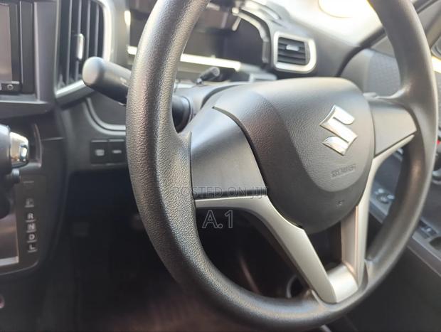 Suzuki Solio 2019 White
