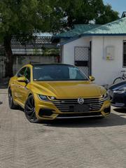 Volkswagen Arteon 2.0T SEL Premium R-Line w/20 AWD 4MOTION 2019 Yellow for sale