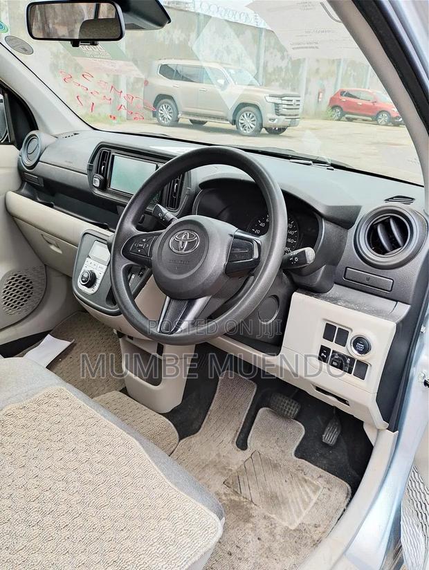 Toyota Passo 1.0 FWD 2020 Silver