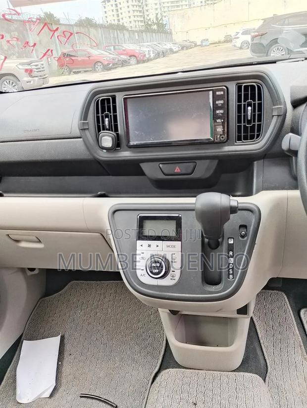 Toyota Passo 1.0 FWD 2020 Silver