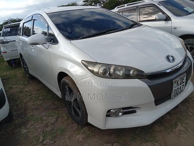 Toyota Wish 2015 White