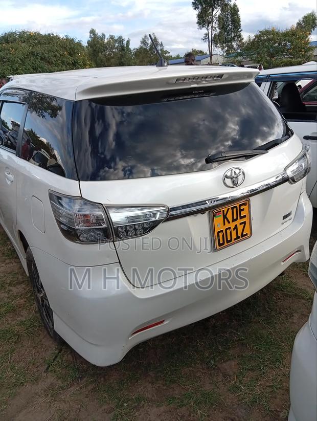 Toyota Wish 2015 White