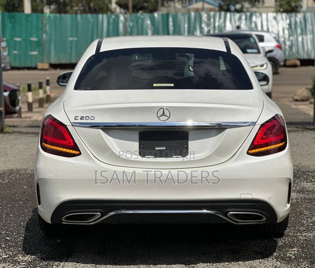 Mercedes-Benz C200 2019 White