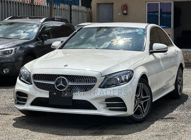 Mercedes-Benz C200 2019 White