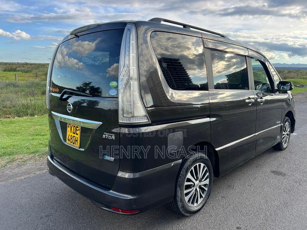 Nissan Serena 2014 Black