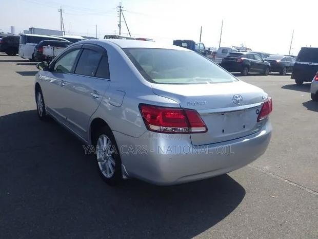 Toyota Premio 2019 Silver