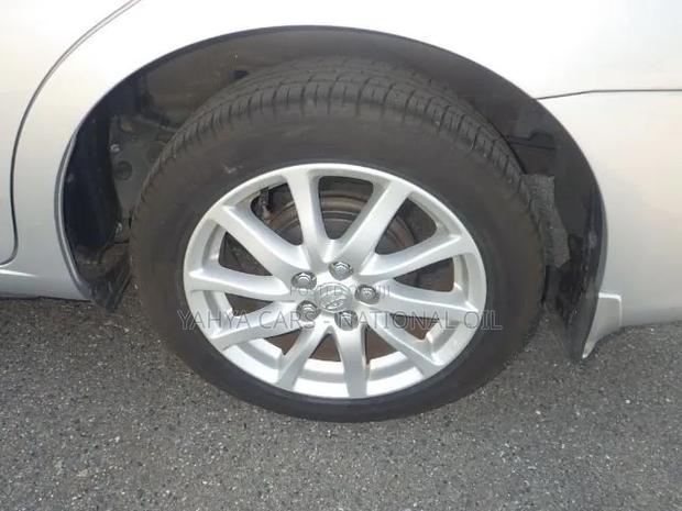 Toyota Premio 2019 Silver