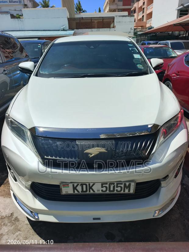 Toyota Harrier 2016 White