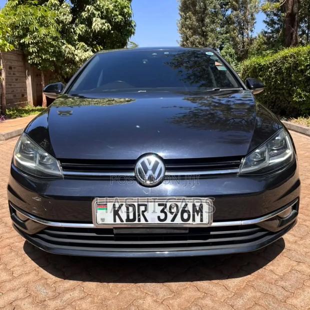 Volkswagen Golf 2017 Blue