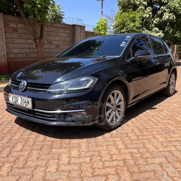 Volkswagen Golf 2017 Blue