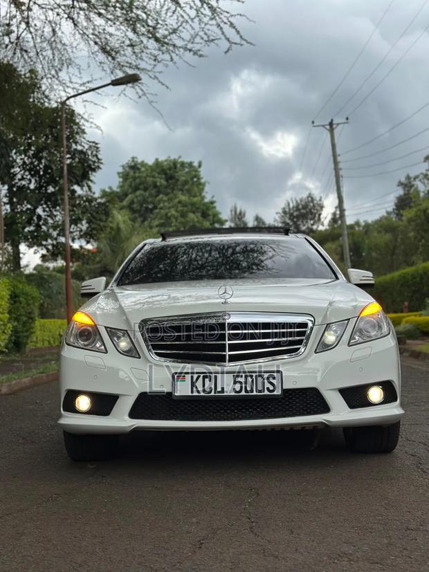Mercedes-Benz E250 2011 Pearl
