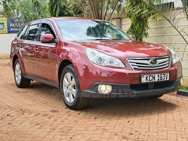 Subaru Outback 2.5i 2010 Red