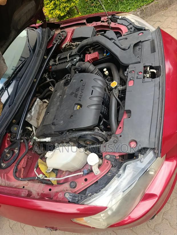 Mitsubishi Galant 2011 Red