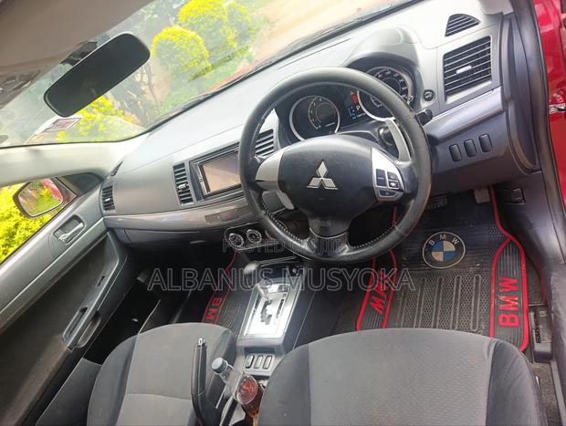 Mitsubishi Galant 2011 Red
