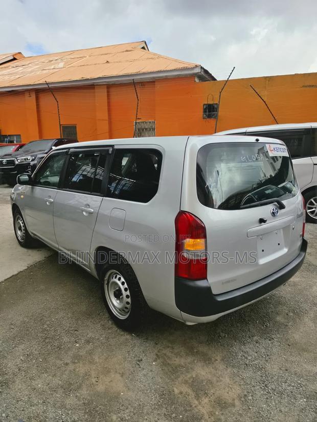 Toyota Probox 1.5 DX Comfort 2WD 2019 Silver