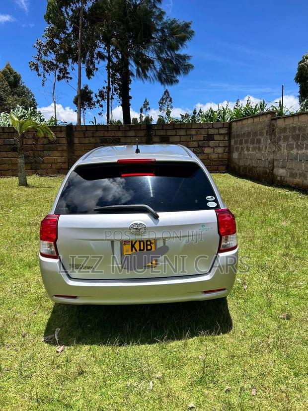 Toyota Corolla Fielder 1.5 Petrol AWD 2014 Silver