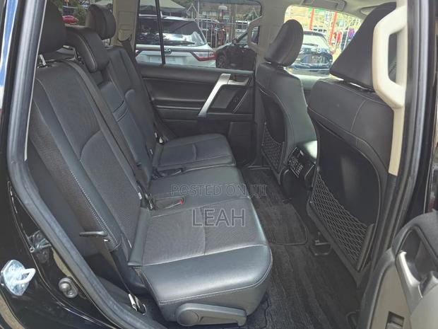 Toyota Land Cruiser Prado 2.7 2021 Black
