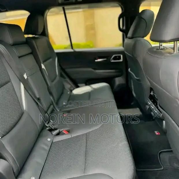 Toyota Land Cruiser LC300 2022 Matt Black