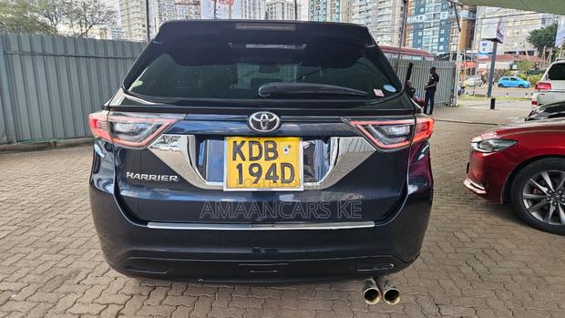 Toyota Harrier 2.0 2014 Black