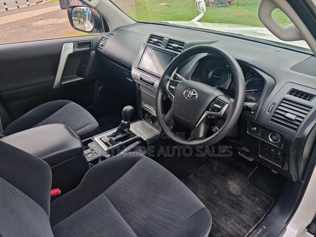 Toyota Land Cruiser Prado 2.7 2020 White