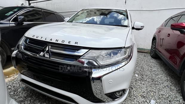 Mitsubishi Outlander PHEV 2019 Pearl