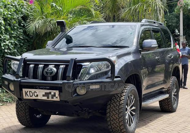 Toyota Land Cruiser Prado 3.0 TD 2013 Gray