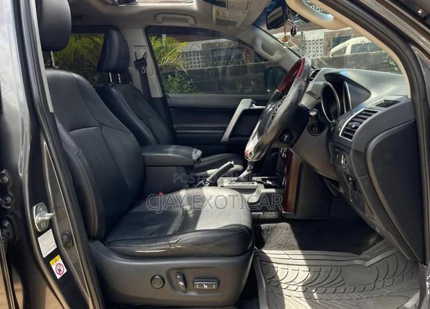Toyota Land Cruiser Prado 3.0 TD 2013 Gray
