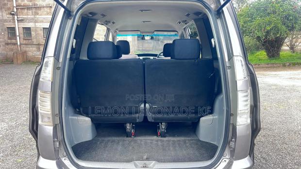 Toyota Voxy 2007 Gray