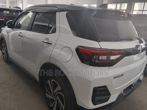Toyota Raize 1.0 AWD 2020 White