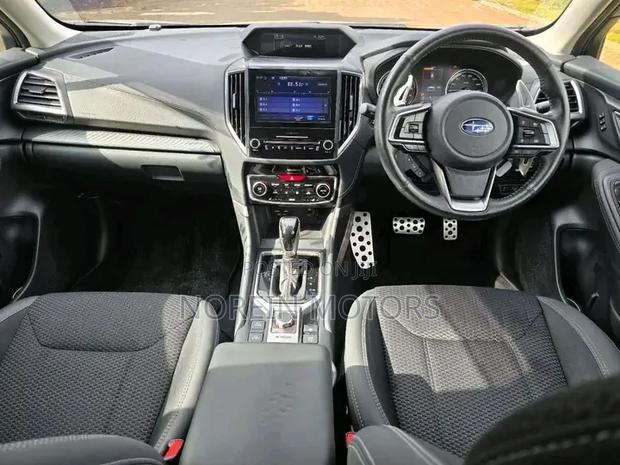 Subaru Forester Premium AWD 2019 Gray