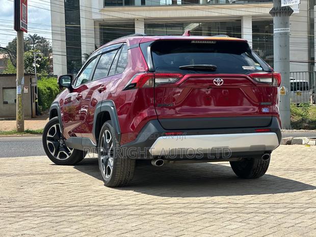 Toyota RAV4 2019 Red