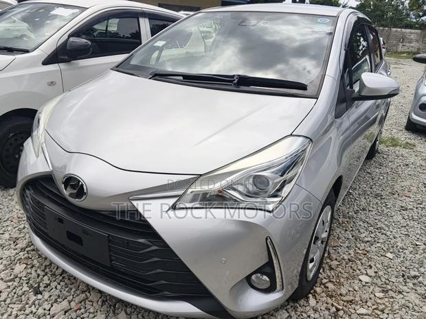 Toyota Vitz 1.3 FWD 5dr 2019 Silver