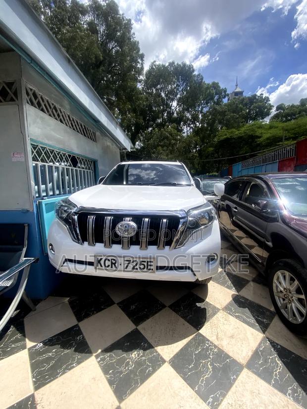 Toyota Land Cruiser Prado 2.7 i 2012 White