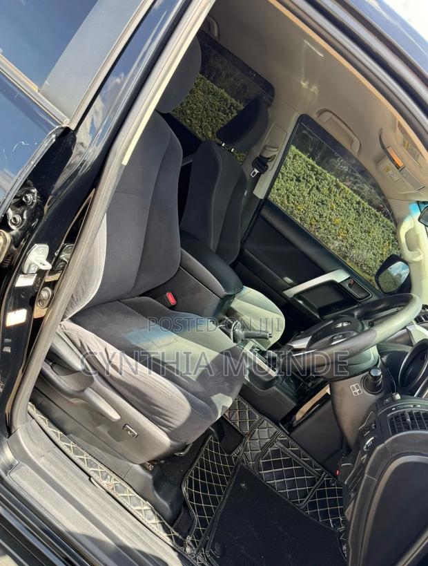 Toyota Land Cruiser Prado 2017 Black