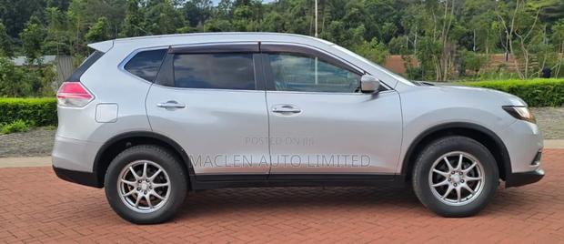 Nissan X-Trail 2014 Silver