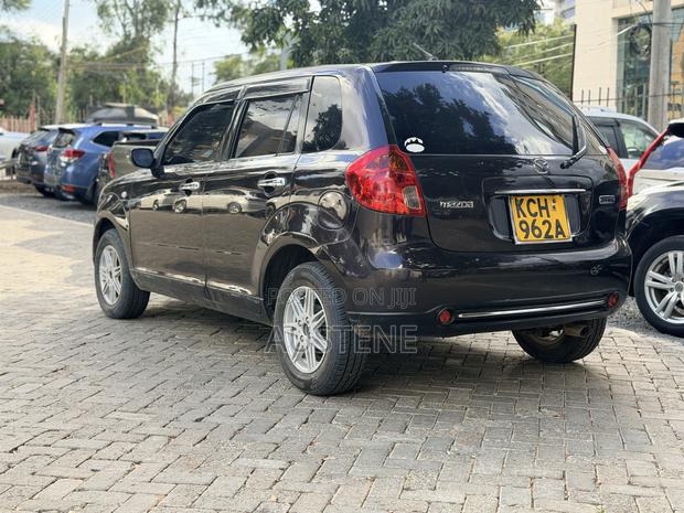 Mazda Verisa 2009 Brown
