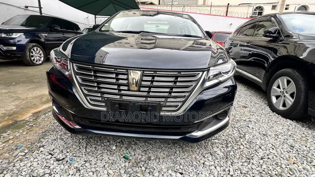 Toyota Premio 2019 Black