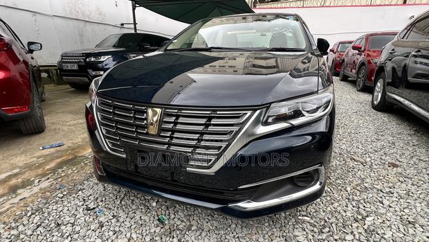 Toyota Premio 2019 Black