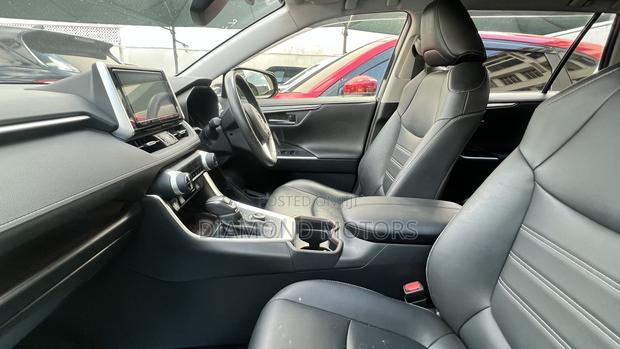 Toyota RAV4 Hybrid 2019 Black