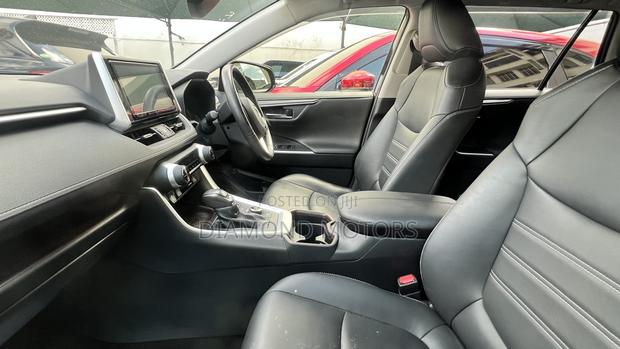 Toyota RAV4 Hybrid 2019 Black