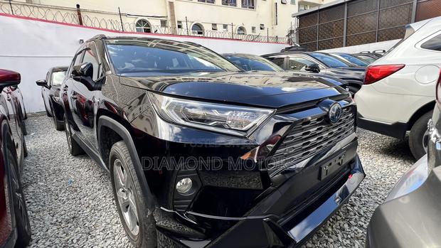 Toyota RAV4 Hybrid 2019 Black