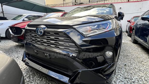 Toyota RAV4 Hybrid 2019 Black