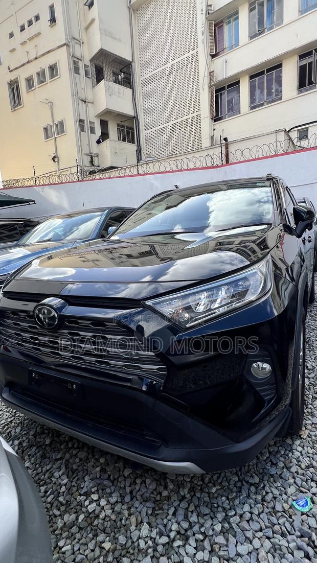 Toyota RAV4 2019 Matt Black