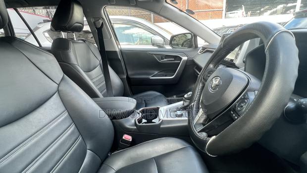 Toyota RAV4 2019 Matt Black